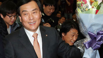 민주당 신임원내대표에 박기춘 의원 선출