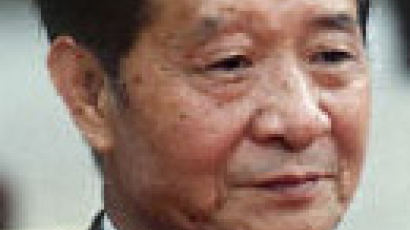 시진핑, 후견인 장쩌민 입김 지우기