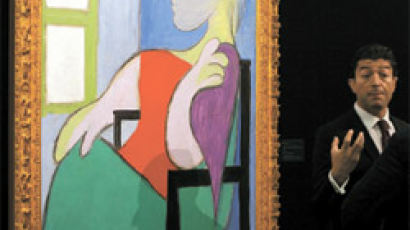 피카소의 연인 초상화 486억원에 팔렸다