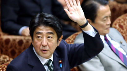 아베, 엔저 역풍…일본 사상 최대 무역적자