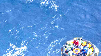 [사진] 울릉도 북동쪽서 배 침몰 … 12명 구조됐지만 3명 숨져