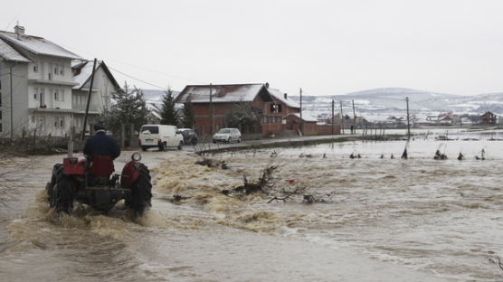 [사진] 코소보 폭우로 인한 홍수피해