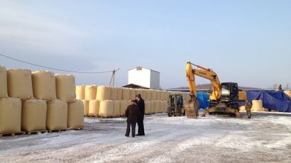 이지바이오, 러시아에서 직접 경작한 옥수수 국내 첫 반입