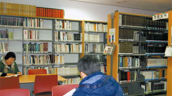 작은 도서관 ⑨ 천안박물관
