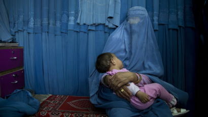 [사진] 아프간 여인들의 옷 부르카