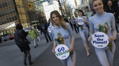 [사진] 푸른 몸매 드러낸 미녀들의 지구살리기 캠페인