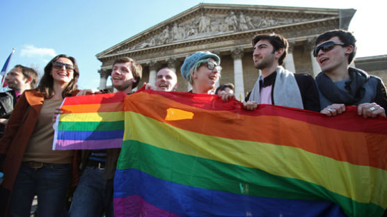 프랑스, 동성결혼 법안 최종 통과…전세계 14번째