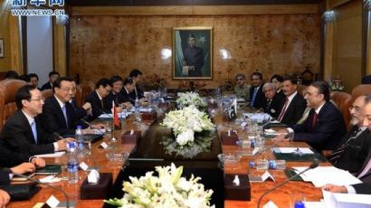 리커창, 파키스탄 대통령과 회담 “실무협력 적극 추진해야”