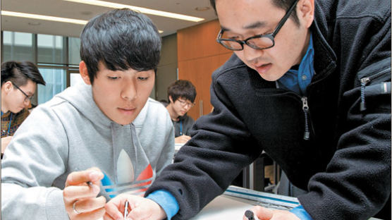 [든든한 기업] 한화 기업대학 설립, 실질적 고졸·대졸 장벽 허물어