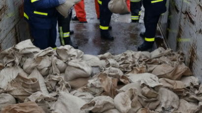 [사진] 폭우 내린 유럽 중서부 대규모 홍수 피해