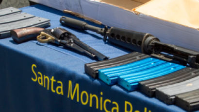 오바마 행사장 5㎞ 밖서 총기 난사