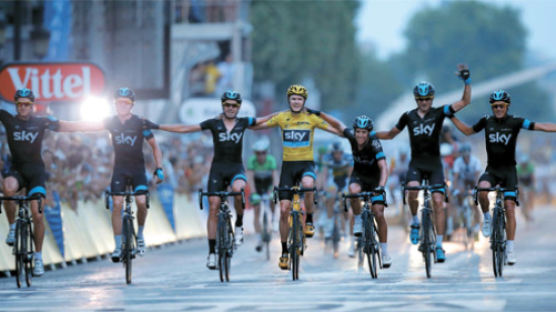[사진] 3400㎞ 끝, 100회 투르 드 프랑스 우승자는 프룸