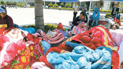 [브리핑] 중국 간쑤성 강진 54명 숨지고 296명 중상 