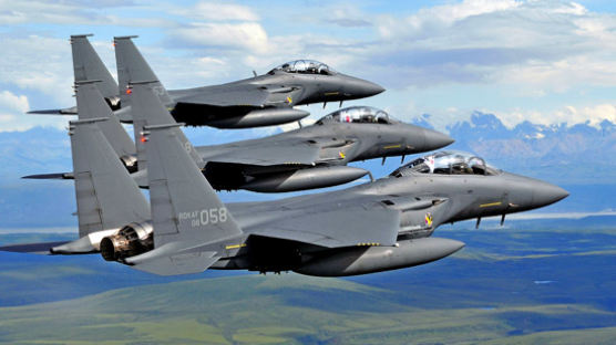 [사진] 공군 F-15K 편대, 알래스카 상공서 적응훈련