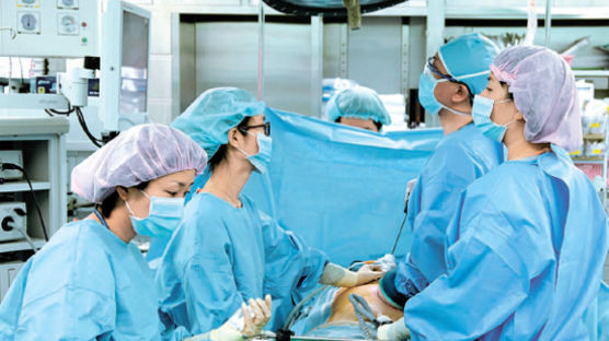 건국대, 세계적 수준 의료진, 첨단 장비 암 수술 정상급 … '베스트 5'병원