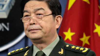 제갈량 닮았다는 중국 국방부장, 미 국방장관에게 북한과 대화 압박