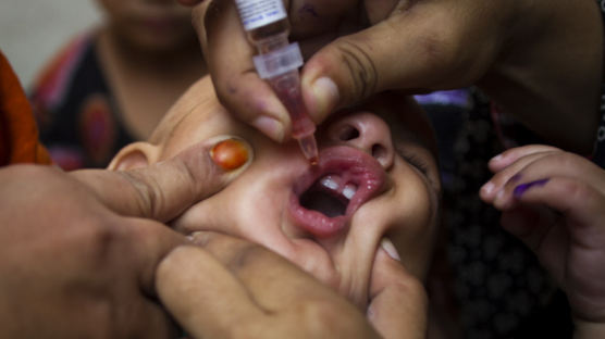 [사진] 파키스탄 무장단체 백신접종 막은 지역에서 소아마비 환자발생