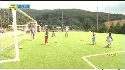 송종국 전원주택 공개에 '송종국 축구교실' 홈피 접속 한때 지연