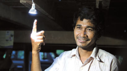 GS칼텍스, 전력난 겪는 캄보디아에 태양광 에너지 지원