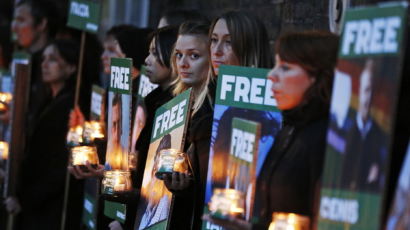 [사진] 러시아는 그린피스 운동가를 석방하라