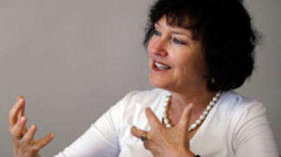 이스라엘 중앙은행 첫 여성 총재 플루그