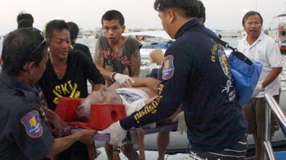 [사진] 태국 파타야 유람선 침몰, 6명 사망