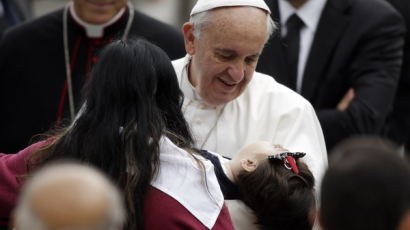 [사진] 바티칸 방문자들과 만난 프란치스코 교황