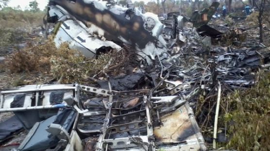 [사진] 모잠비크 항공 여객기 추락… 33명 사망
