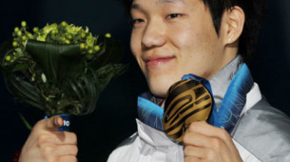 모태범 금메달 "일본 선수와 0.002초 차이로 1위…소치 금메달 가까워졌다"