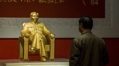 [사진] 금과 옥으로 만든 마오쩌뚱 동상