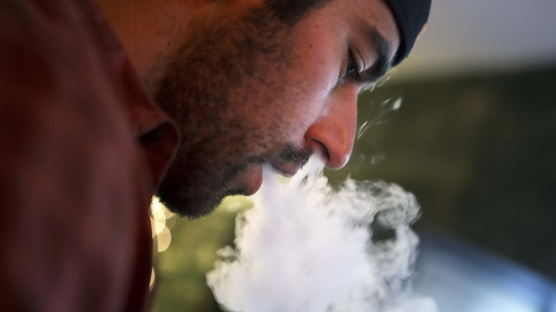 [사진] 90여 가지 맛 ‘전자 담배’