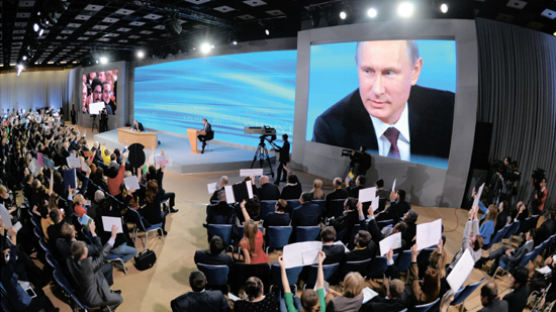 [Russia 포커스] 푸틴 러시아 대통령, 기자 1300명과 4시간5분 회견