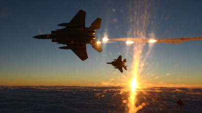 [사진] 새해 일출보며 영공지키는 F-15K 전투기