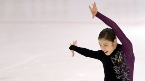 [사진] 김연아 국내 고별 무대 깔끔하게 마무리