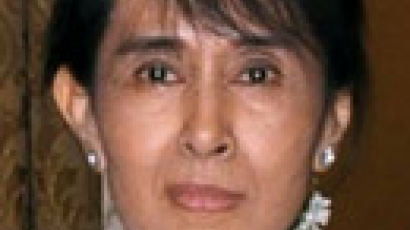 수지 여사 "대선 출마" … 미얀마 민주화 급류