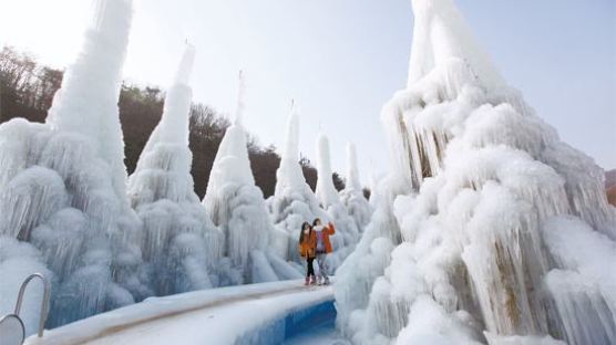 이글루, 얼음 조각, 눈썰매 … "이곳이 바로 겨울천국"