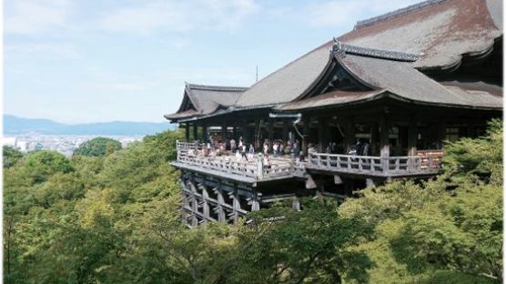 롯데관광, '떠다니는 호텔' 크루즈 타고 일본 여행