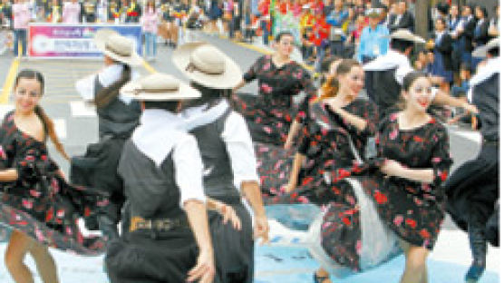 흥타령춤축제 등 테마 프로 연계 올 관광객 500만 명 유치 나선다