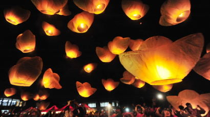 [사진] 대만 ‘핑시 천등 축제’
