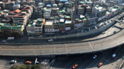 [사진] 아현고가도로 차량 통행 전면 통제
