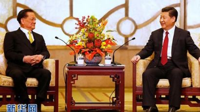 시진핑, 롄잔과 회동 “하나의 중국 틀에서 평등협상”