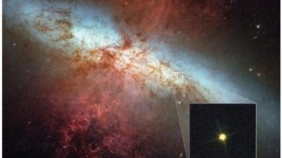 초신성 폭발 장면,"우주에서 펼쳐진 장관"