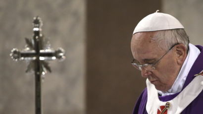 [사진] 재(灰)의 수요일 미사 집전하는 교황