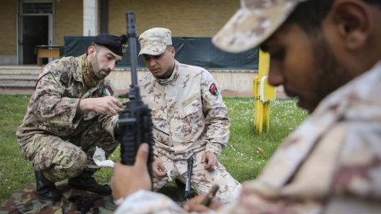 [사진] 리비아 군, 이탈리아에서 훈련