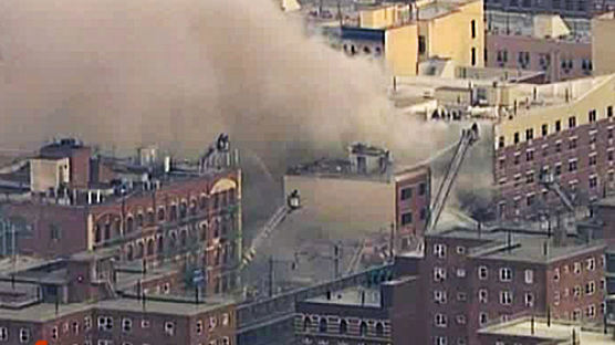 [긴급] 뉴욕 맨해튼 아파트 폭발뒤 붕괴