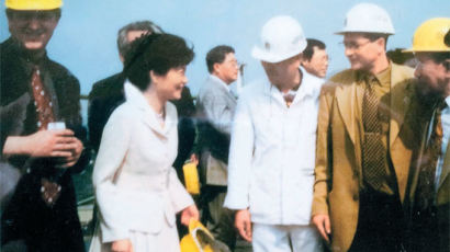 [사진] 2006년 박 대통령이 다시 찾아 