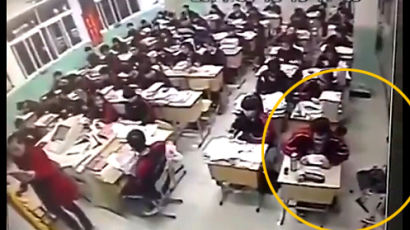 중국 고교생 5층서 투신 자살, 뛰어내리는 장면 보니 '깜짝'