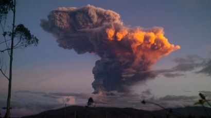 [사진] 에콰도르 퉁구라화 화산 … 분출 암시?