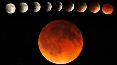 [사진] 개기월식으로 붉은 빛으로 변한 보름달