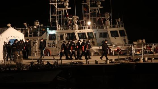 세월호 침몰, 시신 12구 추가 수습…사망자 99명